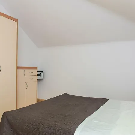 Manda With Sea View, 2 Terraces & Parking