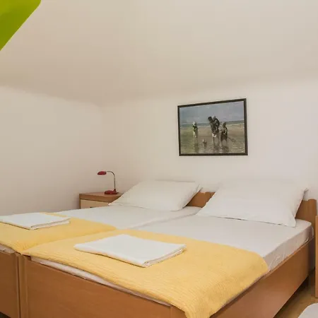 Manda With Sea View, 2 Terraces & Parking Apartment *