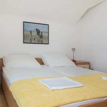 Manda With Sea View, 2 Terraces & Parking *