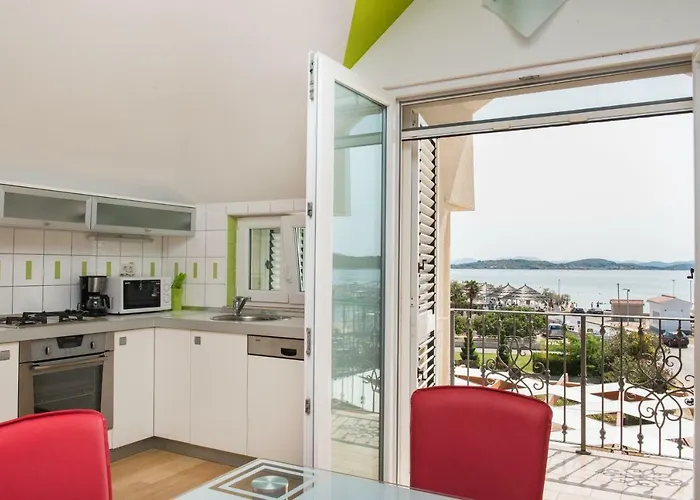 Apartment Manda With Sea View, 2 Terraces & Parking Tribunj (Sibenik-Knin)