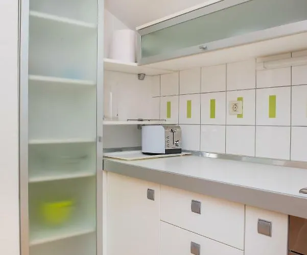 شقة Manda With Sea View, 2 Terraces & Parking *